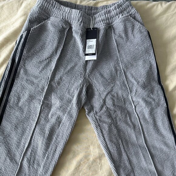 adidas IVY PARK Halls Of Ivy Corduroy Sweat Pants (All Gender) - Picture 3 of 4